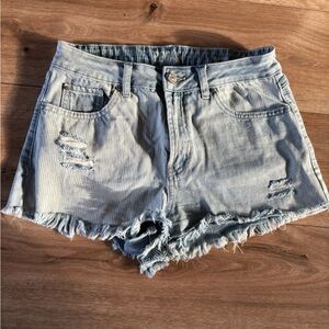 Women’s denim shorts two toned
